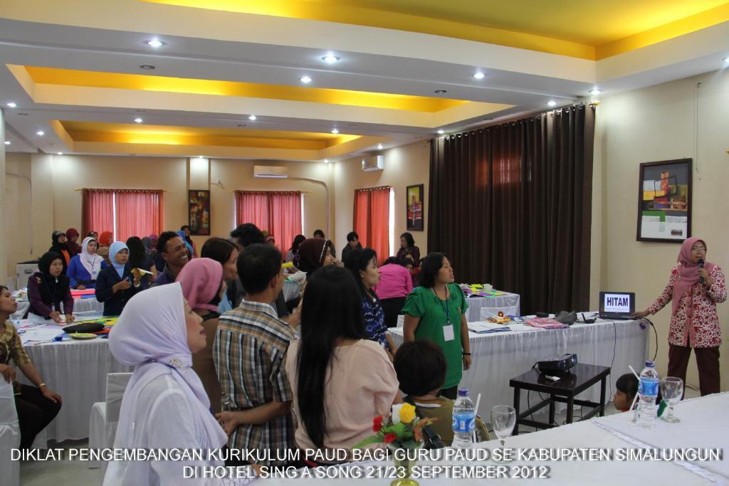 Hotel Sing A Song Pematangsiantar Exteriér fotografie